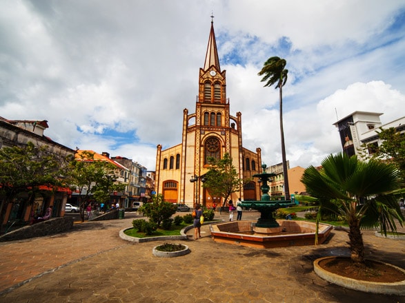 Pointe-à-Pitre, Castries, Bridgetown, Kingstown, Saint George's, Fort-de-France 